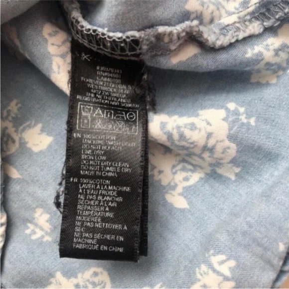 Forever 21 Chambray Rose Buttondown - Picture 4 of 5